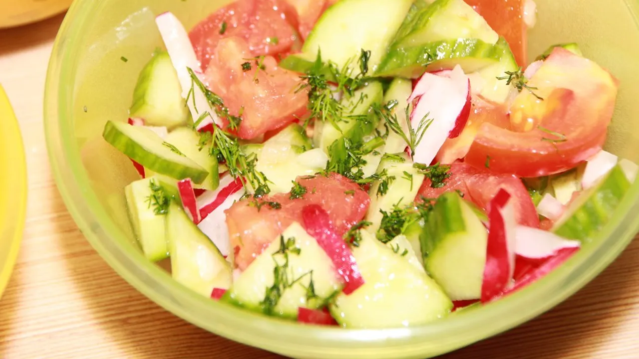 Fresh-Vegetable-Salad_Healthy-Food__95071